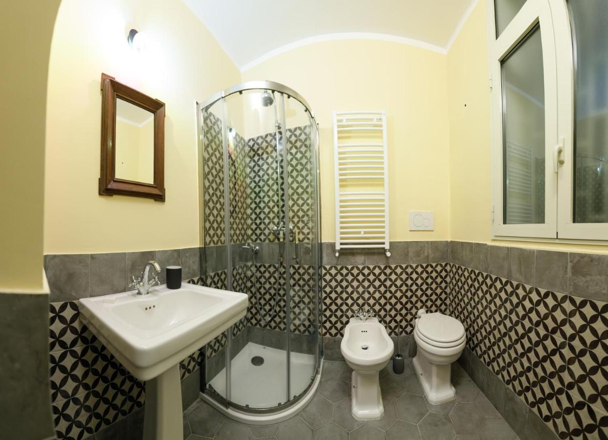 Palazzo Introna Bed and Breakfast Mola di Bari Εξωτερικό φωτογραφία