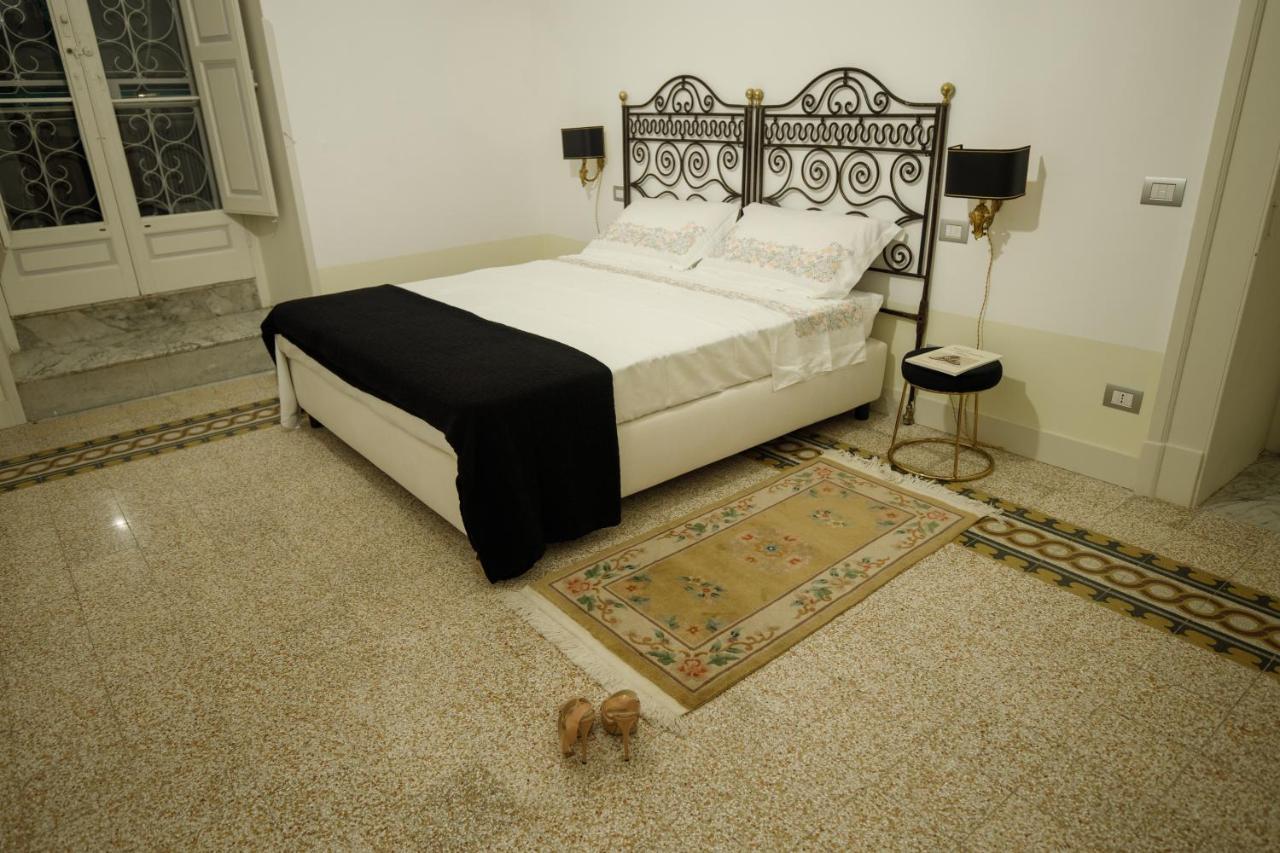 Palazzo Introna Bed and Breakfast Mola di Bari Εξωτερικό φωτογραφία
