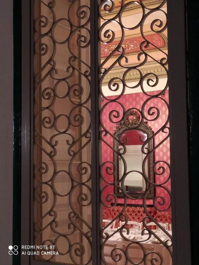 Palazzo Introna Bed and Breakfast Mola di Bari Εξωτερικό φωτογραφία